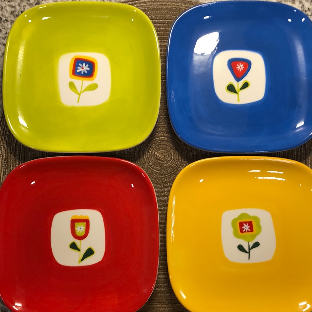 OmniWare Square Serving Plates - Set of Four 7”